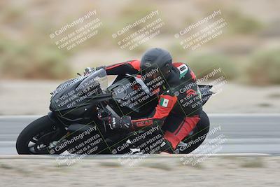 media/Sep-21-2025-Race Pace (Sun) [[98bf33ef95]]/Verified/6-Turn 14 Inside Pans (945am)/